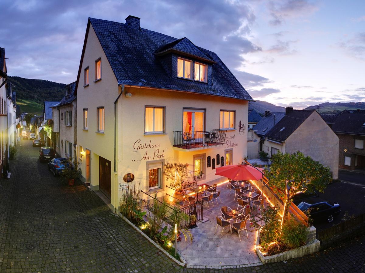 Hotel Weingut Schuetzen Senheim Kültér fotó