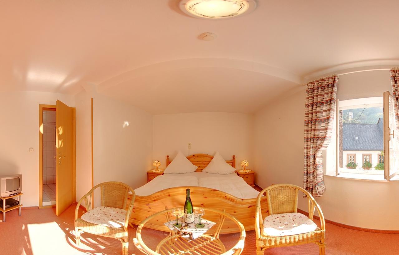 Hotel Weingut Schuetzen Senheim Kültér fotó