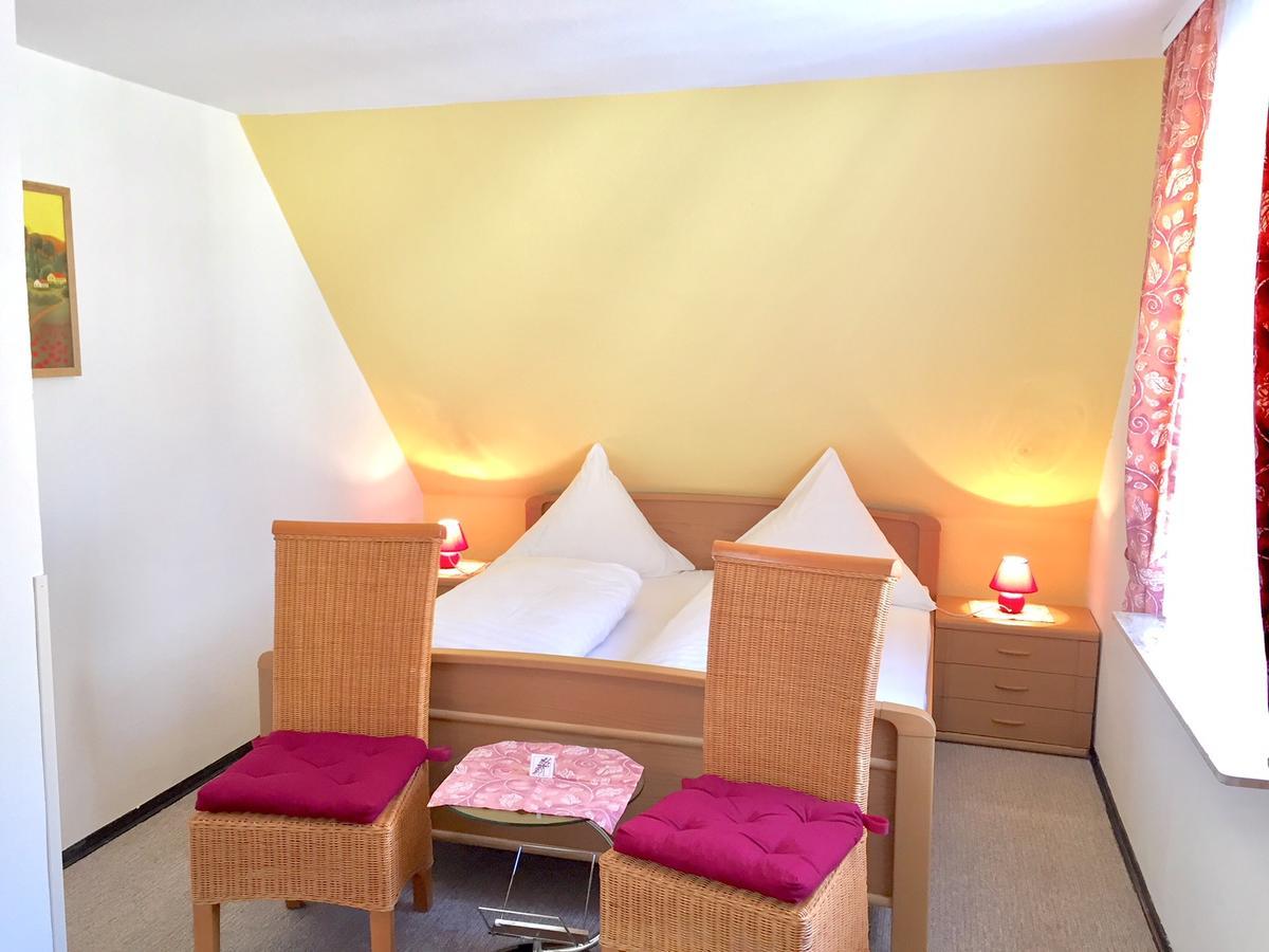 Hotel Weingut Schuetzen Senheim Kültér fotó